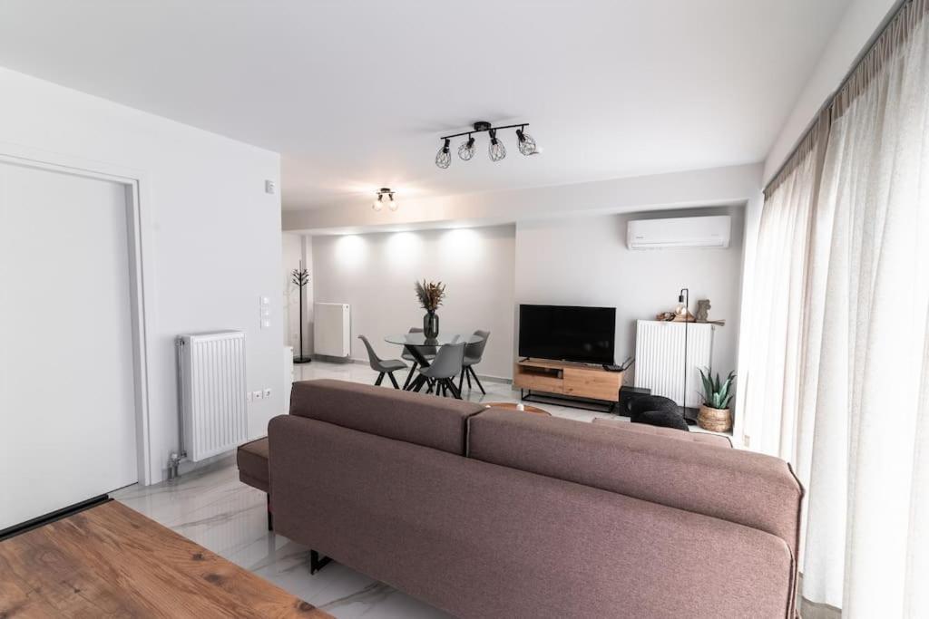Apartmán μεζονέτα με θέα στο πάρκο σταύρος νιάρχος Two
